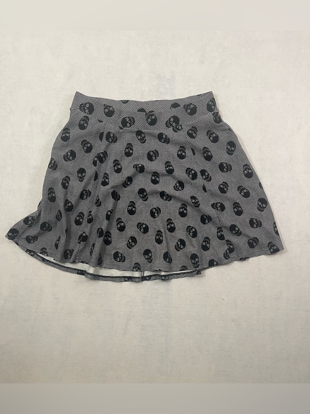 Torrid Black & Gray Plaid Skirt with Skull Print - Women’s size 2X